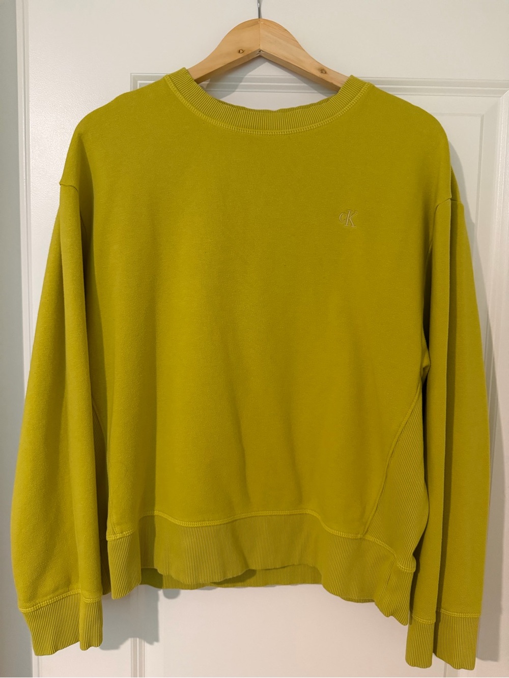 Calvin Klein Men's Crewneck Sweatshirt in Lime Green